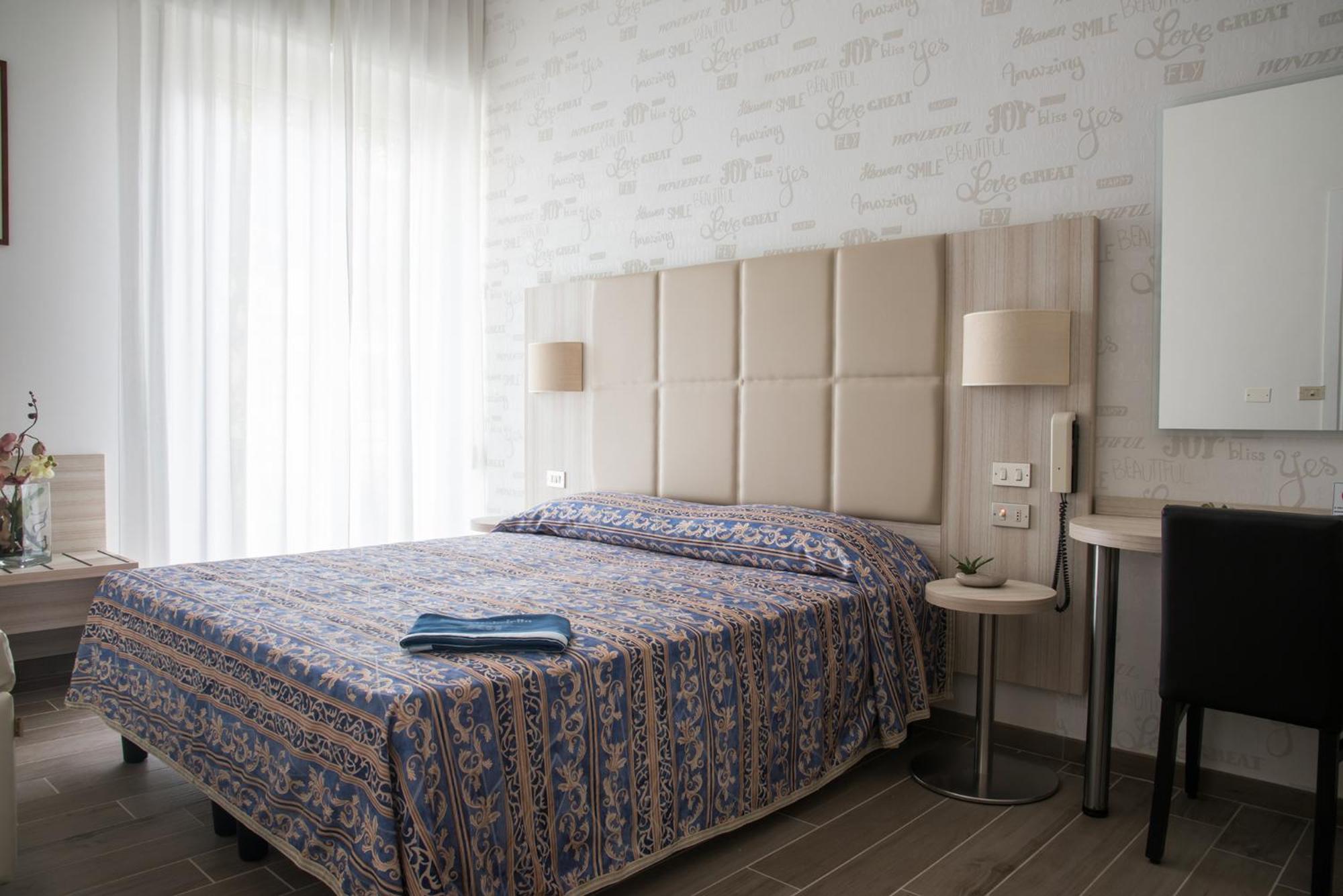 Hotel Gabriella Rimini Esterno foto