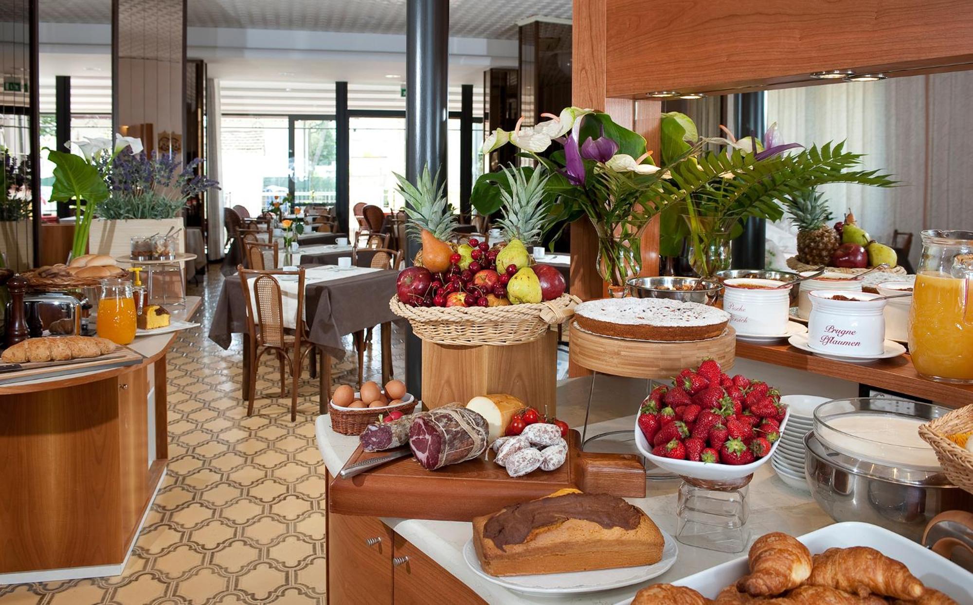 Hotel Gabriella Rimini Esterno foto