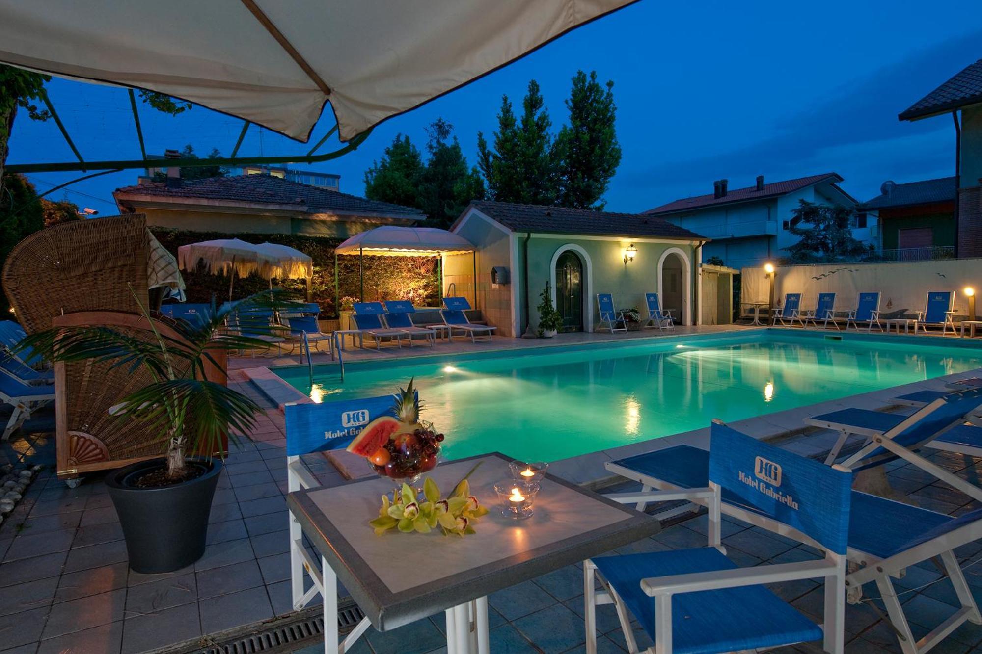 Hotel Gabriella Rimini Esterno foto
