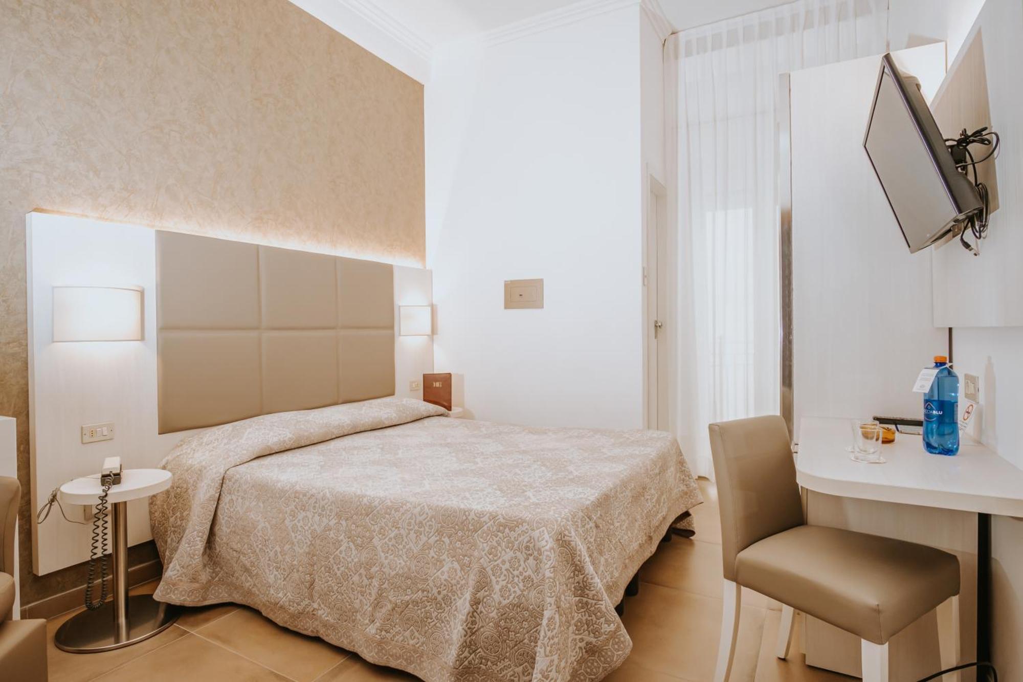 Hotel Gabriella Rimini Esterno foto