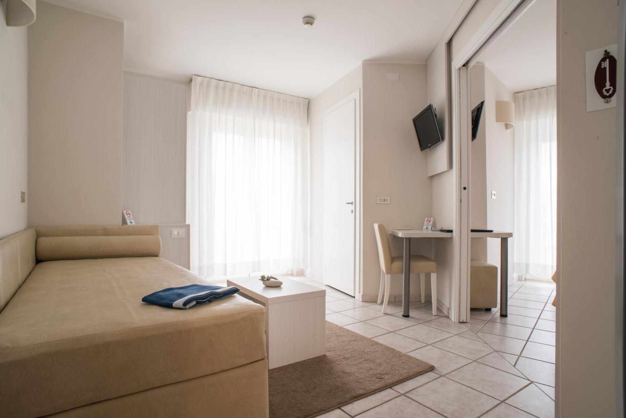 Hotel Gabriella Rimini Esterno foto
